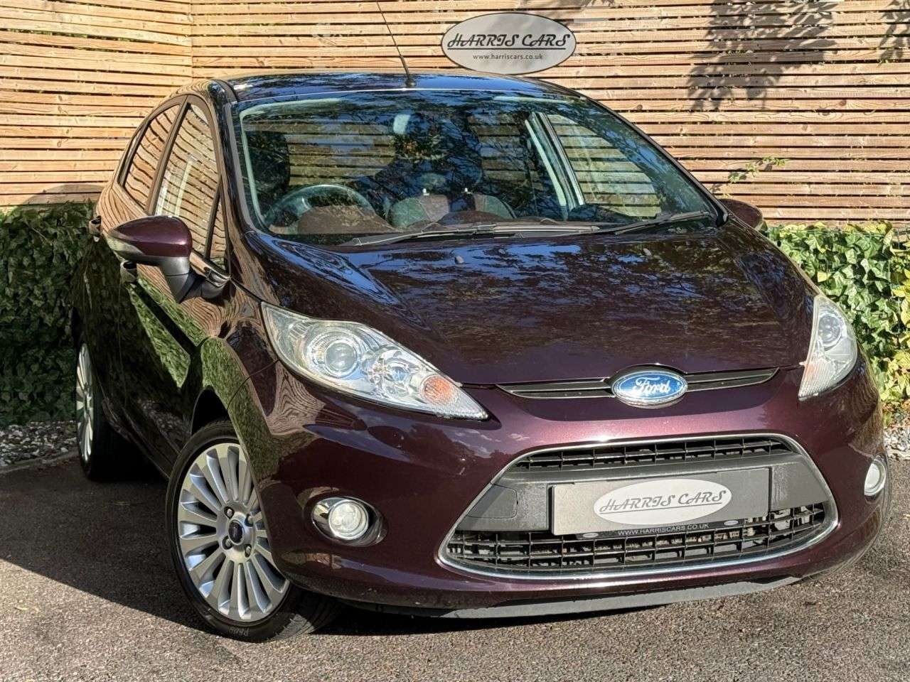 A 2009 FORD FIESTA 1.6 Titanium Hatchback 5dr Petrol Manual (139 g/km, 118 bhp) 12 MONTHS AA, A 2009 FORD FIESTA 1.6 Titanium Hatchback 5dr Petrol Manual (139 g/km, 118 bhp) 12 MONTHS AA,