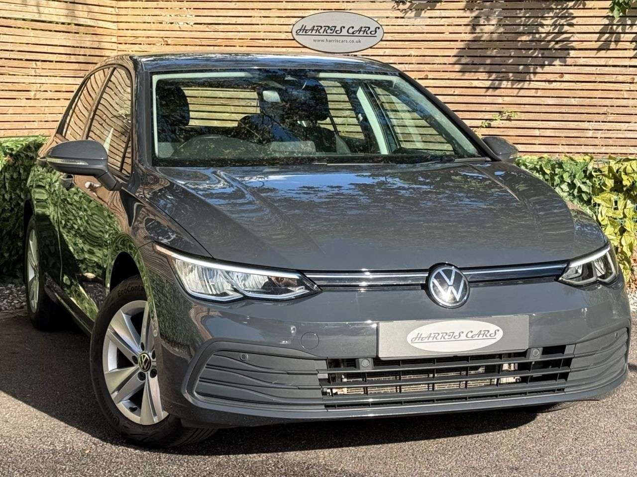 A 2021 VOLKSWAGEN GOLF 1.0 eTSI MHEV Life Hatchback 5dr Petrol Hybrid DSG Euro 6 (s/s) (110 ps) 12 A 2021 VOLKSWAGEN GOLF 1.0 eTSI MHEV Life Hatchback 5dr Petrol Hybrid DSG Euro 6 (s/s) (110 ps) 12