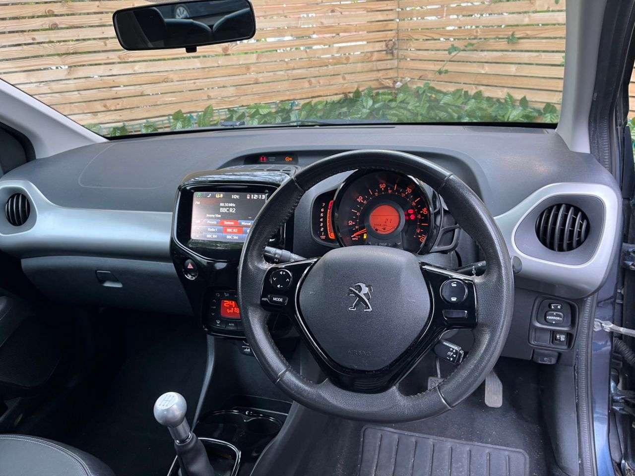 2015 PEUGEOT 108 2015 PEUGEOT 108