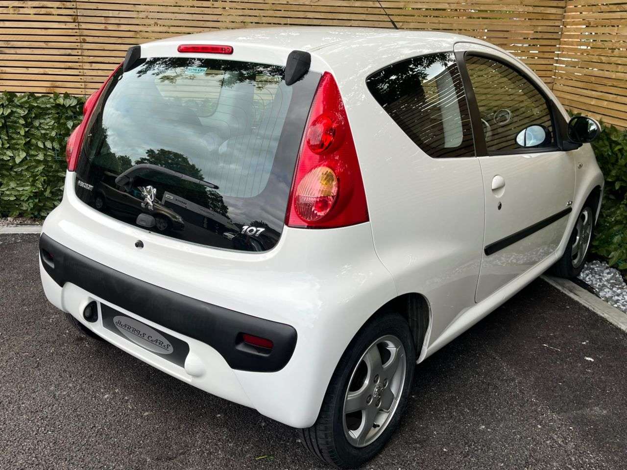 2013 PEUGEOT 107 2013 PEUGEOT 107