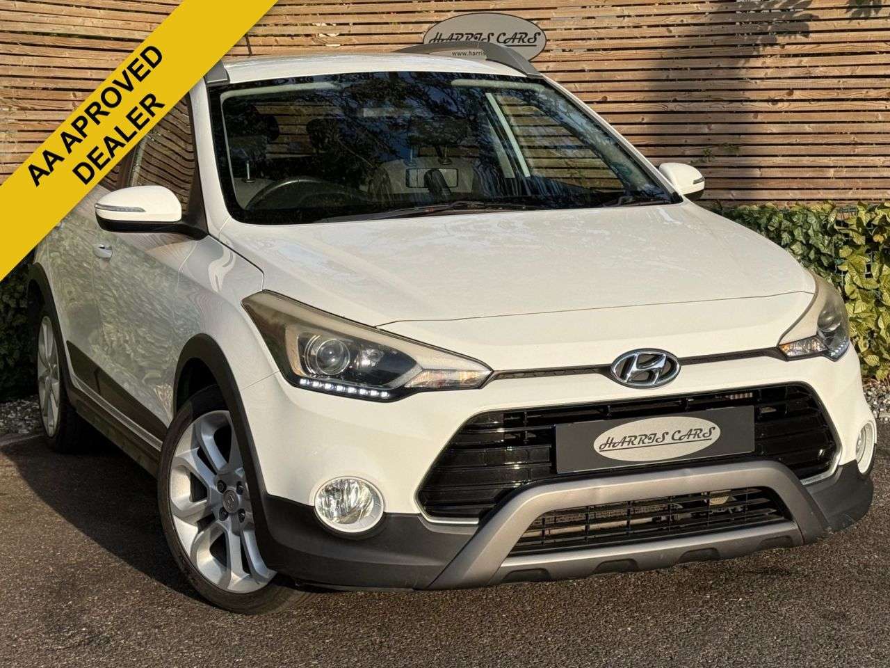 A 2016 HYUNDAI I20 1.0 T-GDi Active Hatchback 5dr Petrol Manual Euro 6 (s/s) (100 ps) 12 MONTH A 2016 HYUNDAI I20 1.0 T-GDi Active Hatchback 5dr Petrol Manual Euro 6 (s/s) (100 ps) 12 MONTH