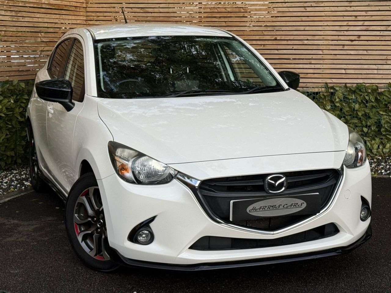 A 2016 MAZDA MAZDA2 1.5 SKYACTIV-G Sport Black Hatchback 5dr Petrol Manual Euro 6 (s/s) (90 ps) A 2016 MAZDA MAZDA2 1.5 SKYACTIV-G Sport Black Hatchback 5dr Petrol Manual Euro 6 (s/s) (90 ps)