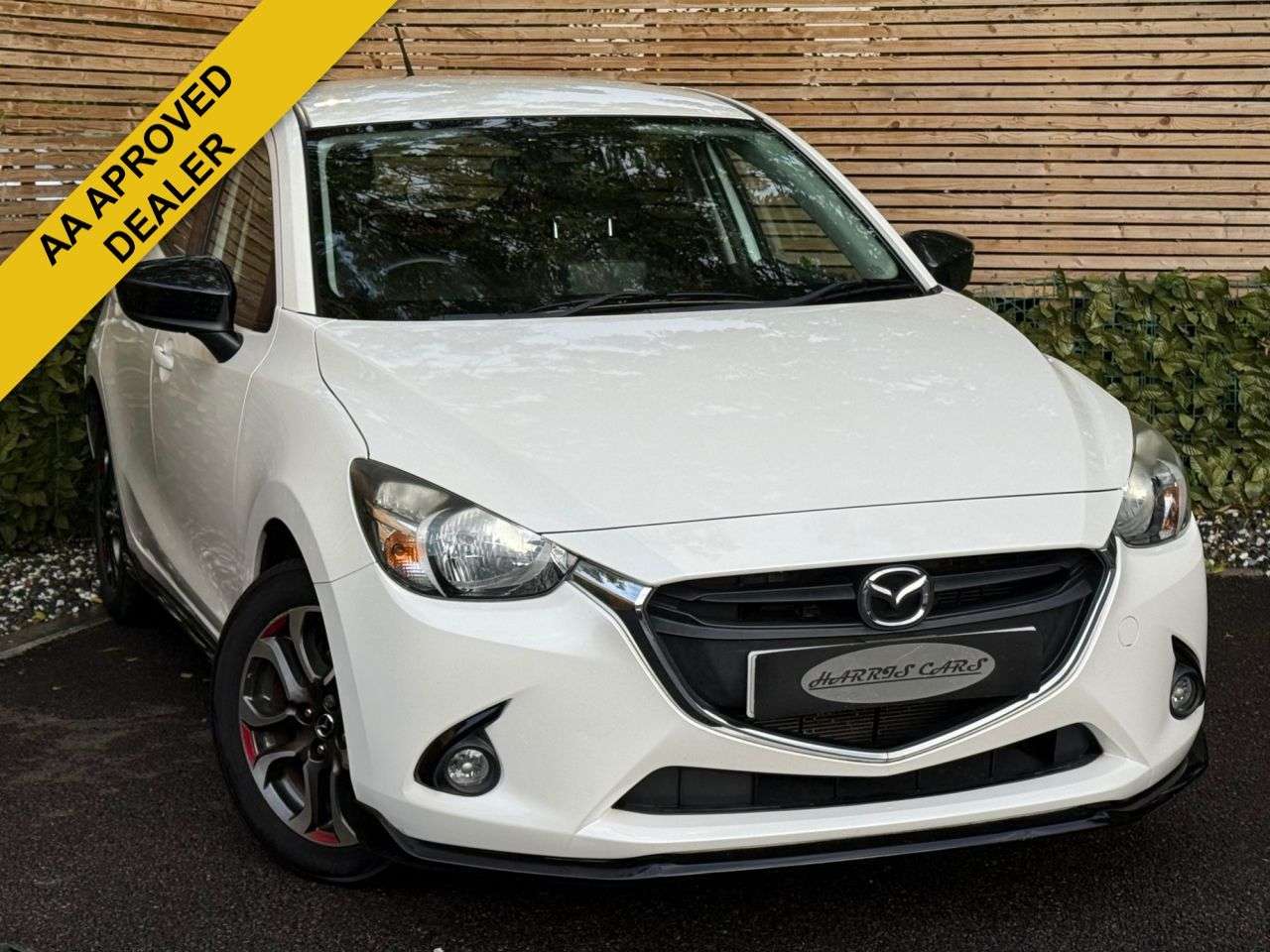 A 2016 MAZDA MAZDA2 1.5 SKYACTIV-G Sport Black Hatchback 5dr Petrol Manual Euro 6 (s/s) (90 ps) A 2016 MAZDA MAZDA2 1.5 SKYACTIV-G Sport Black Hatchback 5dr Petrol Manual Euro 6 (s/s) (90 ps)