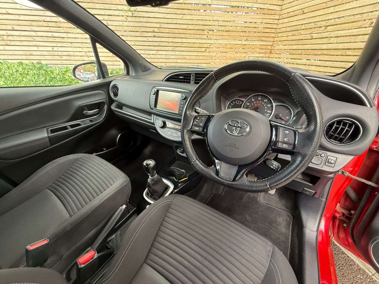 2016 TOYOTA YARIS 2016 TOYOTA YARIS