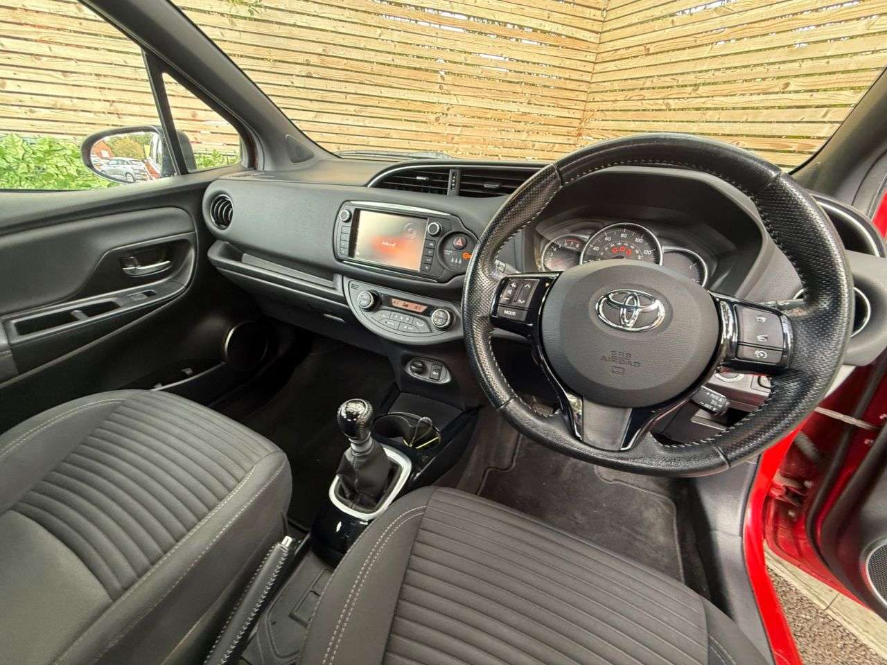 2016 TOYOTA YARIS 2016 TOYOTA YARIS