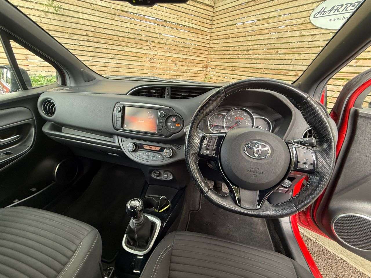 2016 TOYOTA YARIS 2016 TOYOTA YARIS