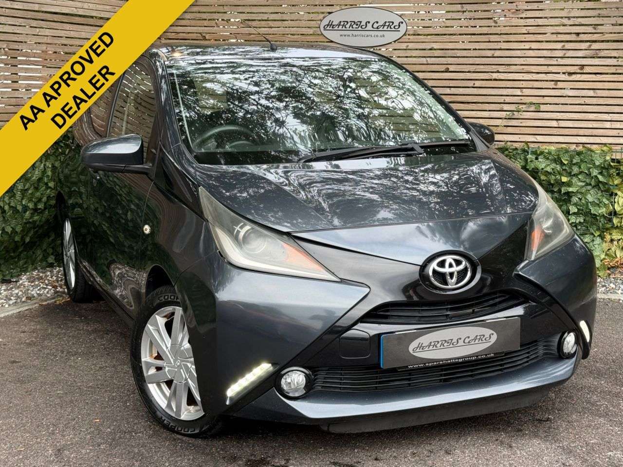 A 2014 TOYOTA AYGO 1.0 VVT-i x-pression Hatchback 5dr Petrol Manual Euro 5 Euro 5 (68 ps) 12 M A 2014 TOYOTA AYGO 1.0 VVT-i x-pression Hatchback 5dr Petrol Manual Euro 5 Euro 5 (68 ps) 12 M