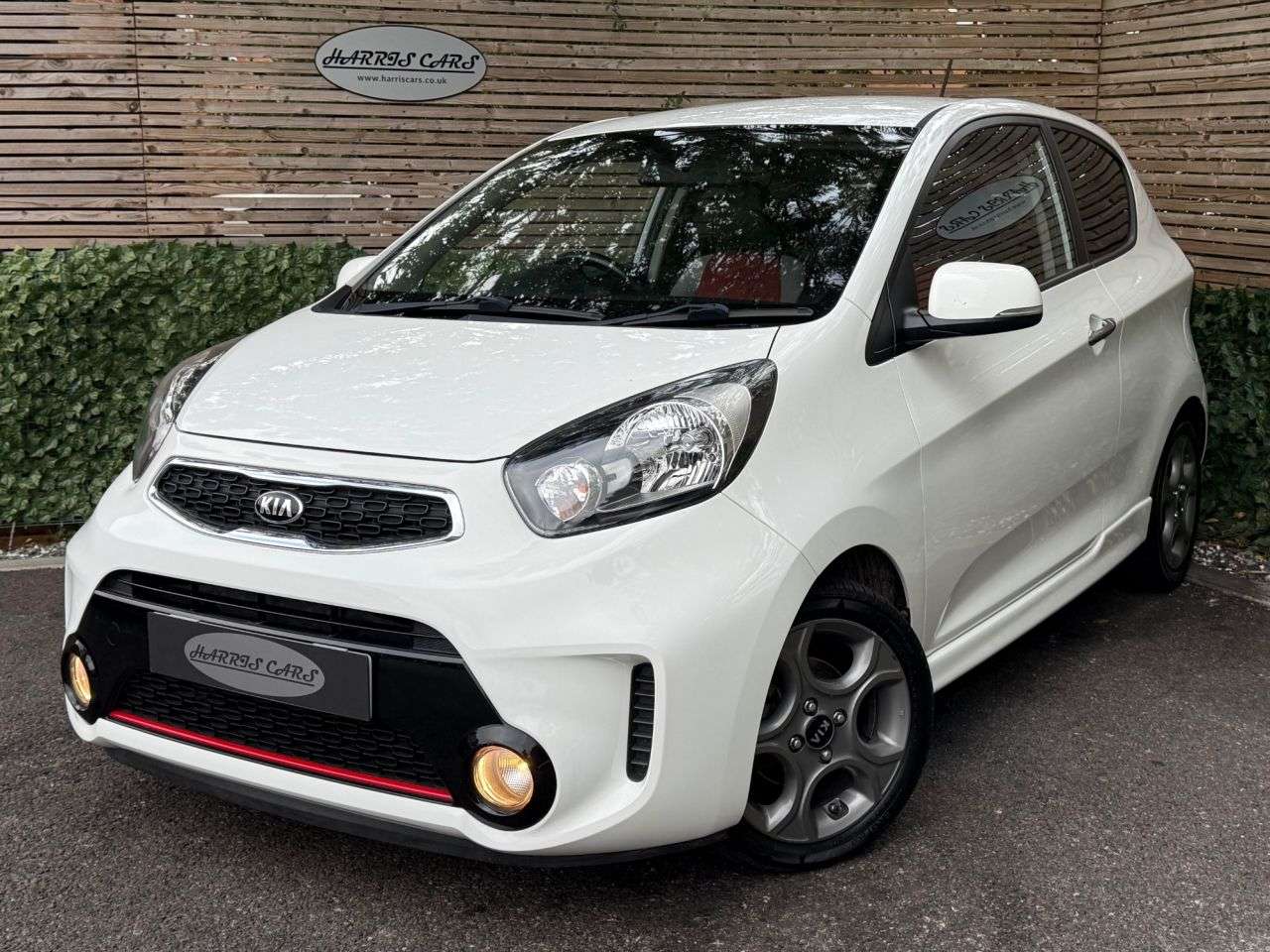 A 2016 KIA PICANTO 1.25 EcoDynamics Chilli Hatchback 3dr Petrol Manual Euro 6 (s/s) (84 bhp) 1 A 2016 KIA PICANTO 1.25 EcoDynamics Chilli Hatchback 3dr Petrol Manual Euro 6 (s/s) (84 bhp) 1