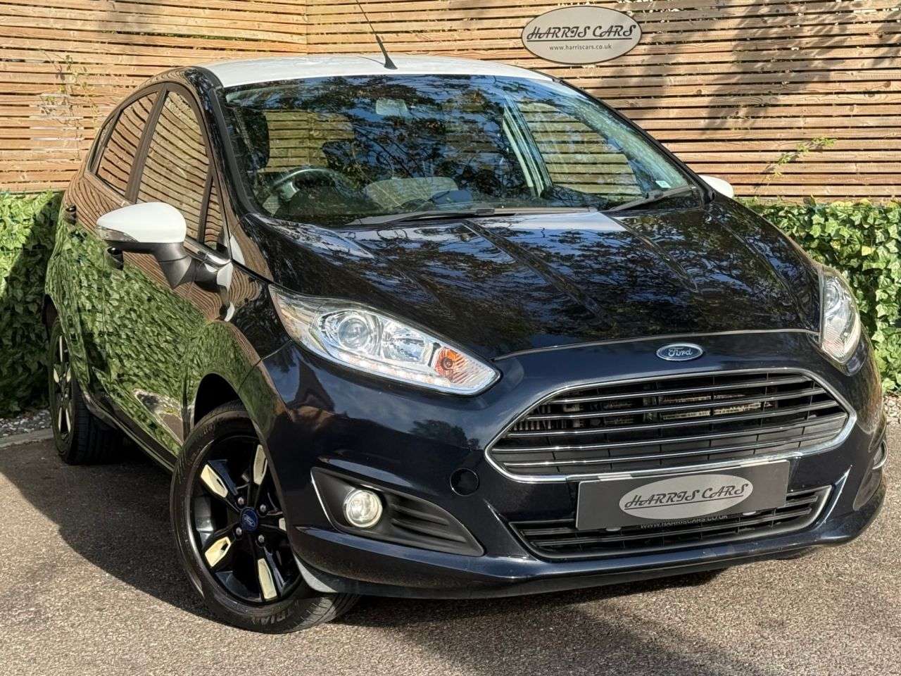 A 2016 FORD FIESTA 1.0T EcoBoost Zetec Black Edition Hatchback 5dr Petrol Manual Euro 6 (s/s) A 2016 FORD FIESTA 1.0T EcoBoost Zetec Black Edition Hatchback 5dr Petrol Manual Euro 6 (s/s)