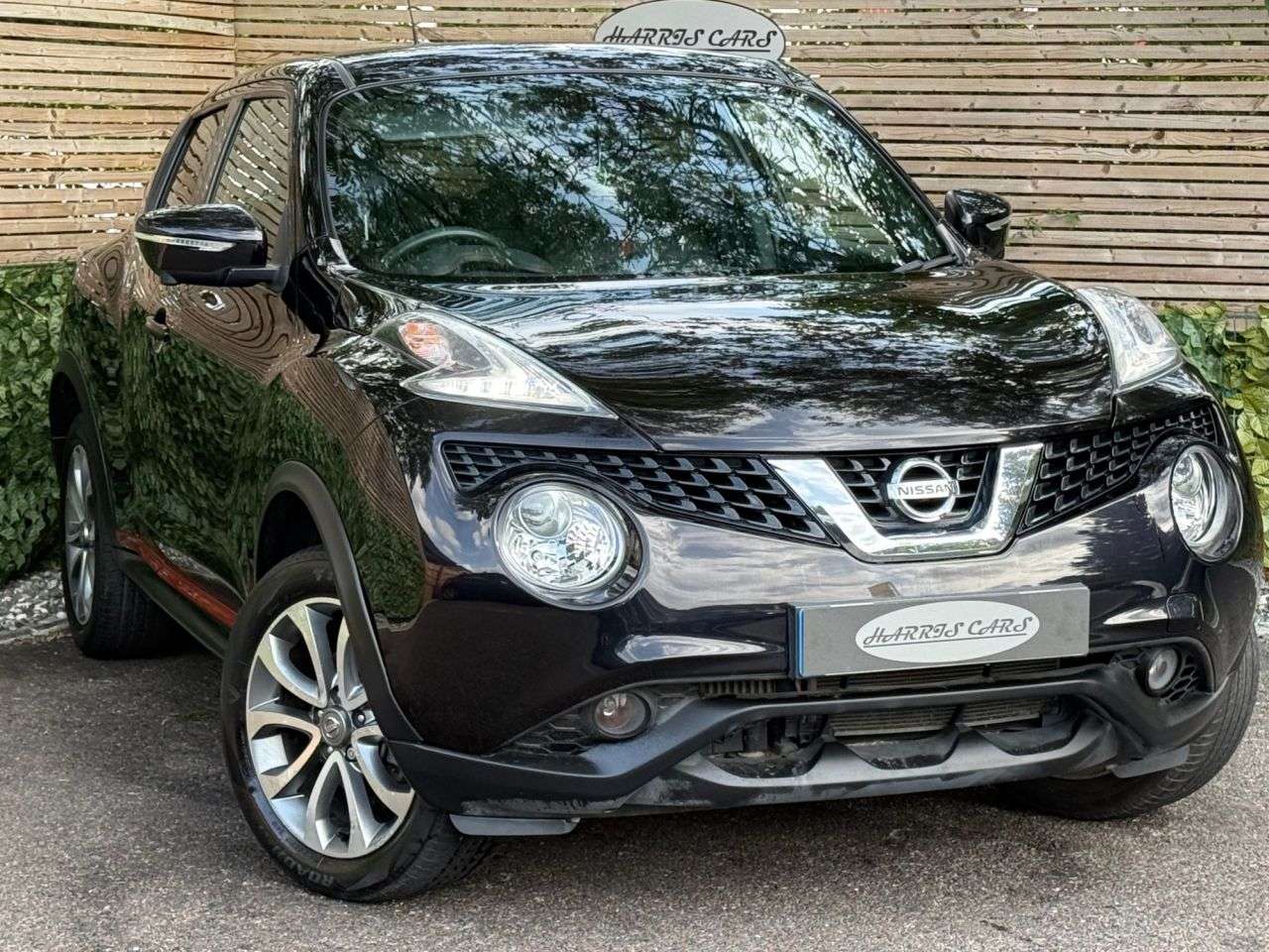 A 2017 NISSAN JUKE 1.5 dCi Tekna SUV 5dr Diesel Manual Euro 6 (s/s) (110 ps) 12 MONTHS AA, FRE A 2017 NISSAN JUKE 1.5 dCi Tekna SUV 5dr Diesel Manual Euro 6 (s/s) (110 ps) 12 MONTHS AA, FRE