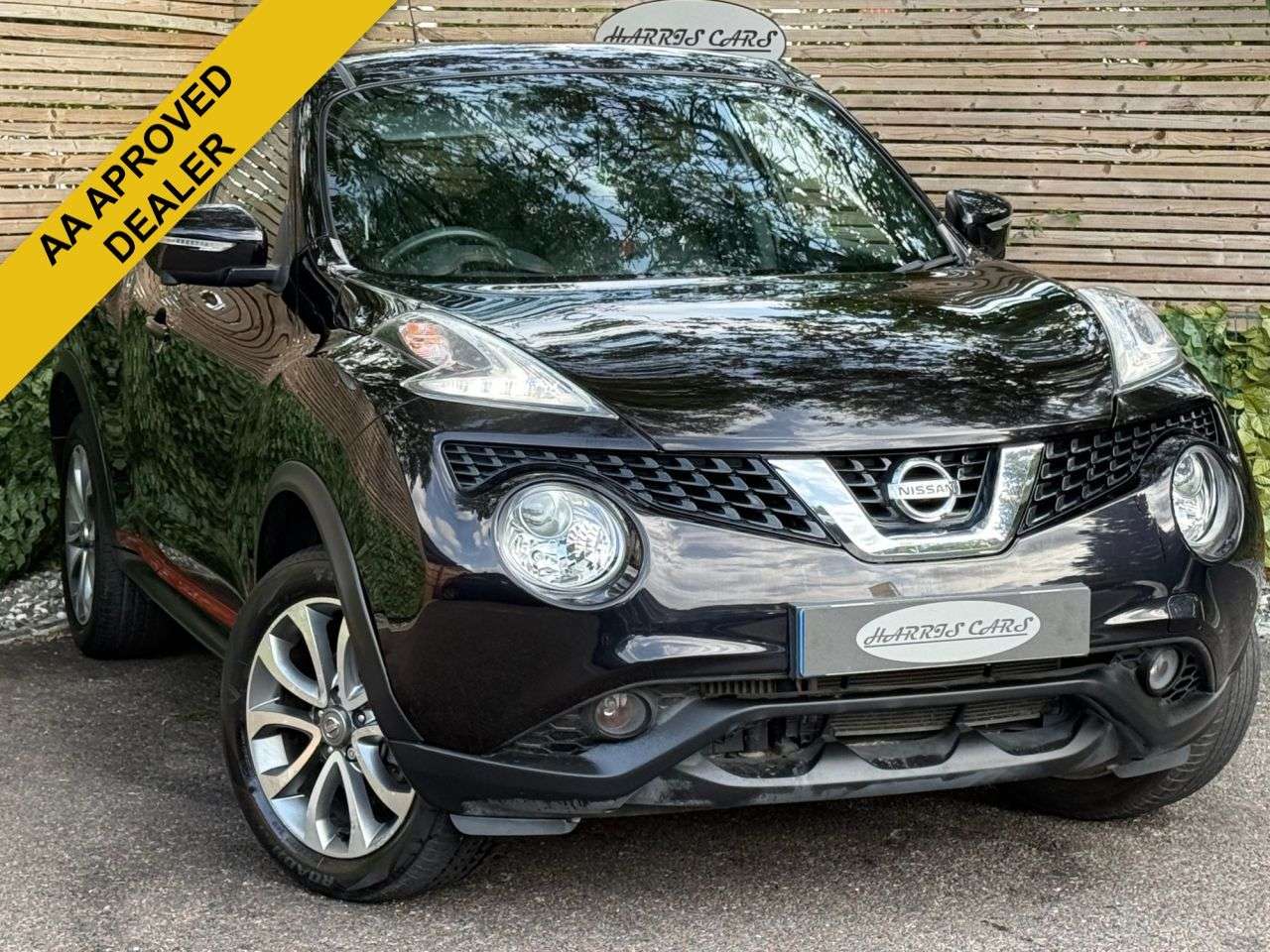 A 2017 NISSAN JUKE 1.5 dCi Tekna SUV 5dr Diesel Manual Euro 6 (s/s) (110 ps) 12 MONTHS AA, FRE A 2017 NISSAN JUKE 1.5 dCi Tekna SUV 5dr Diesel Manual Euro 6 (s/s) (110 ps) 12 MONTHS AA, FRE