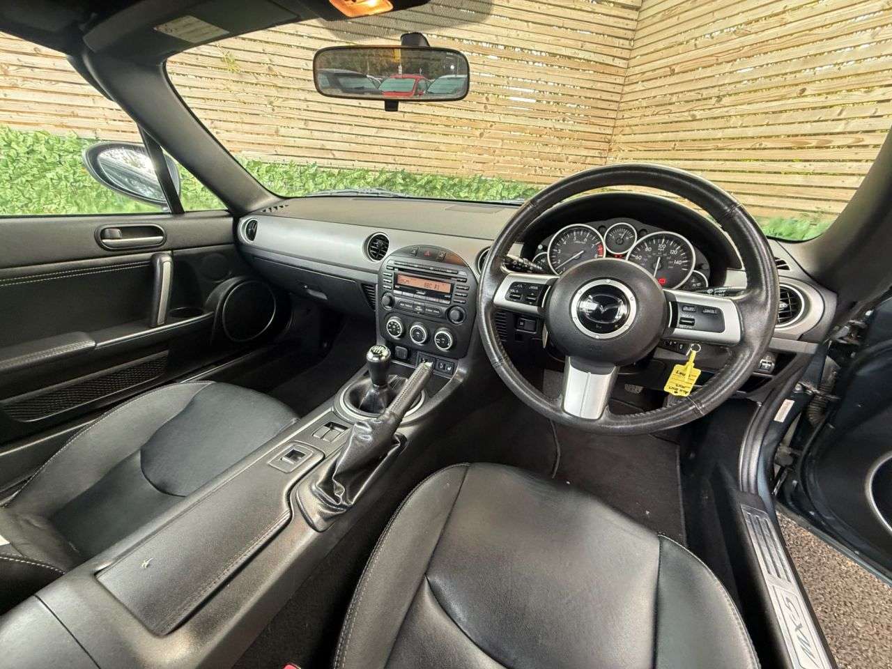 2011 MAZDA MX-5 2011 MAZDA MX-5