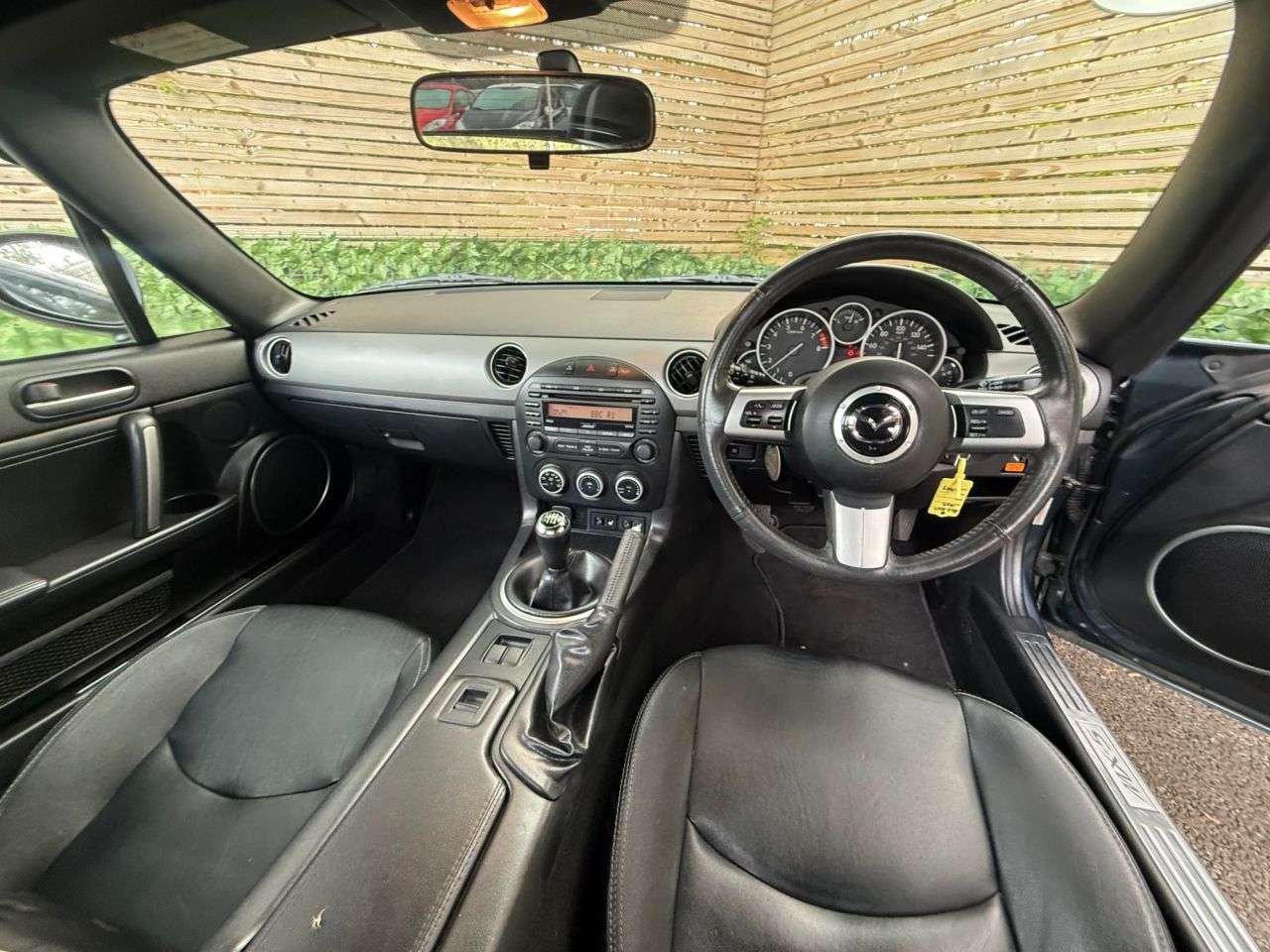 2011 MAZDA MX-5 2011 MAZDA MX-5