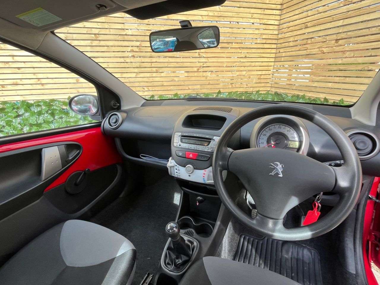 2012 PEUGEOT 107 2012 PEUGEOT 107