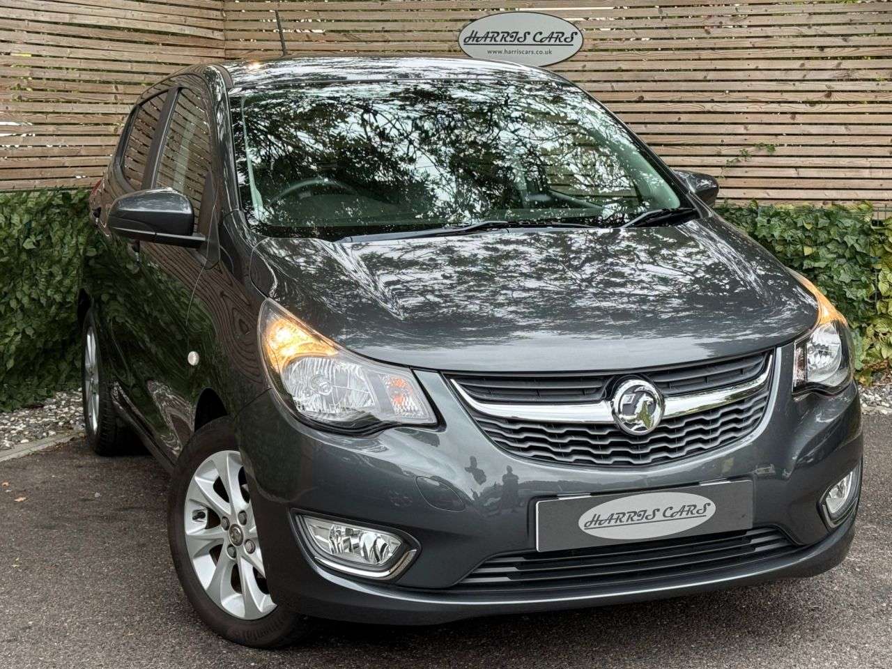 A 2017 VAUXHALL VIVA 1.0i SL Hatchback 5dr Petrol Manual Euro 6 (75 ps) 12 MONTHS AA, FRESH SERV A 2017 VAUXHALL VIVA 1.0i SL Hatchback 5dr Petrol Manual Euro 6 (75 ps) 12 MONTHS AA, FRESH SERV