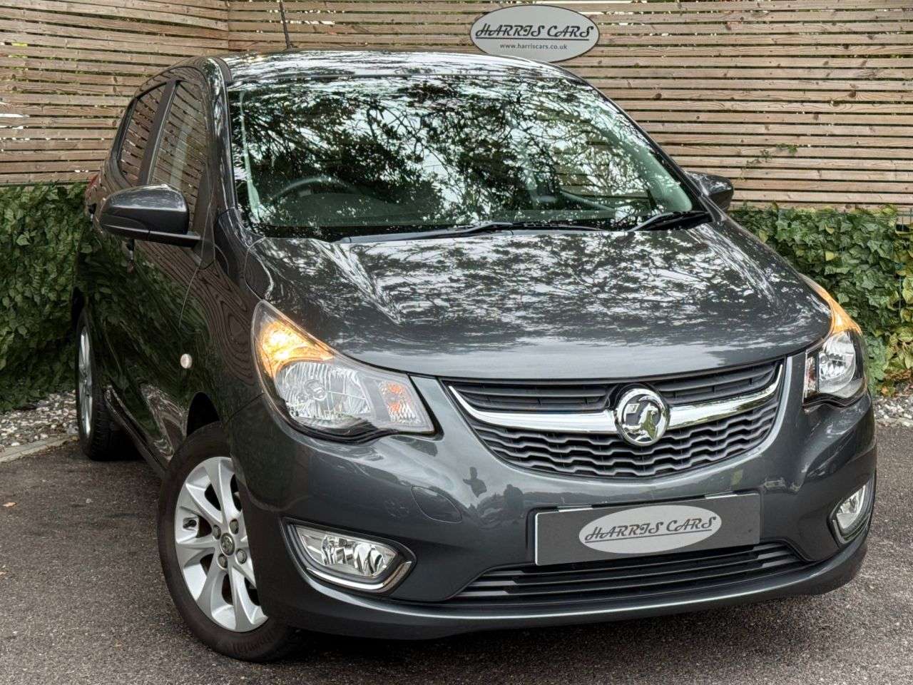 A 2017 VAUXHALL VIVA 1.0i SL Hatchback 5dr Petrol Manual Euro 6 (75 ps) 12 MONTHS AA, FRESH SERV A 2017 VAUXHALL VIVA 1.0i SL Hatchback 5dr Petrol Manual Euro 6 (75 ps) 12 MONTHS AA, FRESH SERV