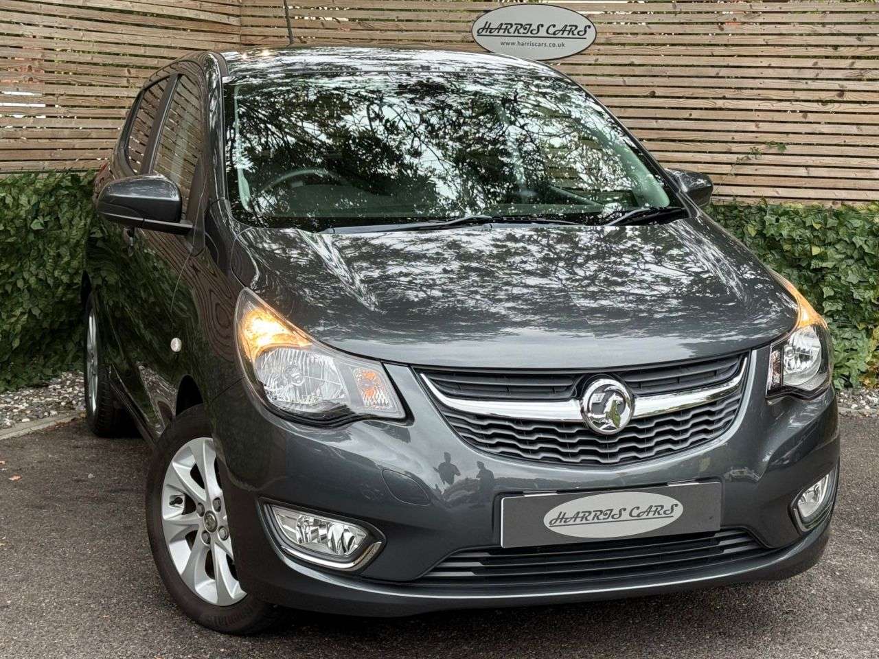 A 2017 VAUXHALL VIVA 1.0i SL Hatchback 5dr Petrol Manual Euro 6 (75 ps) 12 MONTHS AA, FRESH SERV A 2017 VAUXHALL VIVA 1.0i SL Hatchback 5dr Petrol Manual Euro 6 (75 ps) 12 MONTHS AA, FRESH SERV