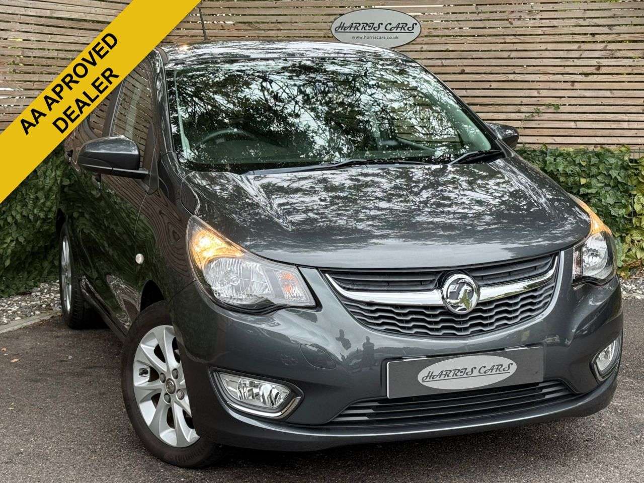 A 2017 VAUXHALL VIVA 1.0i SL Hatchback 5dr Petrol Manual Euro 6 (75 ps) 12 MONTHS AA, FRESH SERV A 2017 VAUXHALL VIVA 1.0i SL Hatchback 5dr Petrol Manual Euro 6 (75 ps) 12 MONTHS AA, FRESH SERV