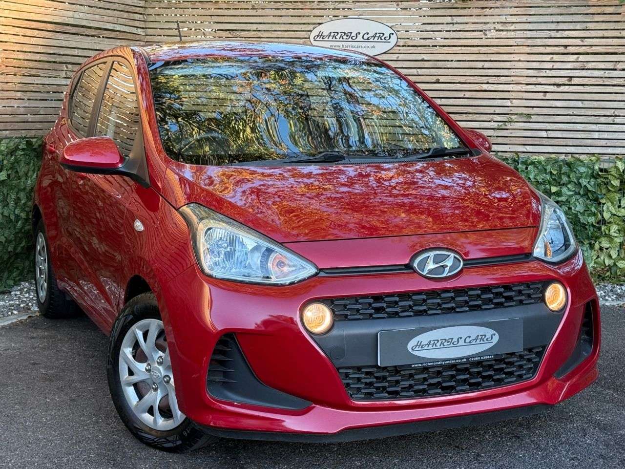 A 2019 HYUNDAI I10 1.0 SE Hatchback 5dr Petrol Manual Euro 6 (67 ps) 12 MONTHS AA, FRESH SERVI A 2019 HYUNDAI I10 1.0 SE Hatchback 5dr Petrol Manual Euro 6 (67 ps) 12 MONTHS AA, FRESH SERVI
