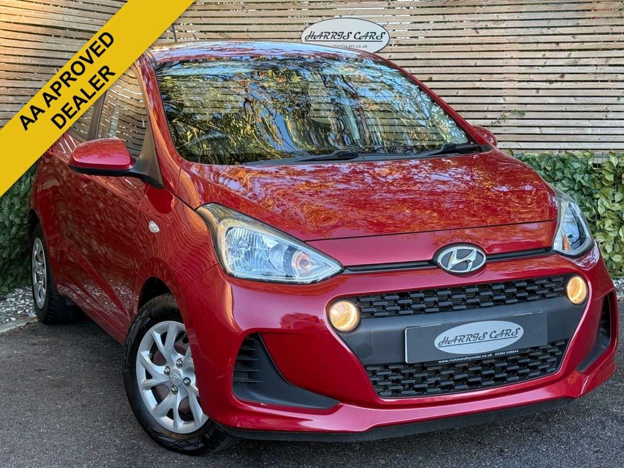 A 2019 HYUNDAI I10 1.0 SE Hatchback 5dr Petrol Manual Euro 6 (67 ps) 12 MONTHS AA, FRESH SERVI A 2019 HYUNDAI I10 1.0 SE Hatchback 5dr Petrol Manual Euro 6 (67 ps) 12 MONTHS AA, FRESH SERVI