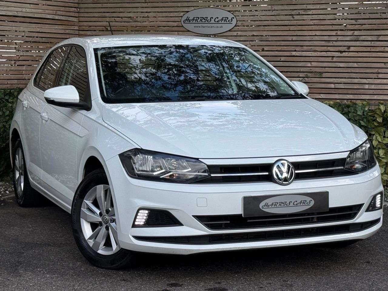 A 2019 VOLKSWAGEN POLO 1.0 TSI GPF SE Hatchback 5dr Petrol Manual Euro 6 (s/s) (95 ps) 12 MONTHS A A 2019 VOLKSWAGEN POLO 1.0 TSI GPF SE Hatchback 5dr Petrol Manual Euro 6 (s/s) (95 ps) 12 MONTHS A