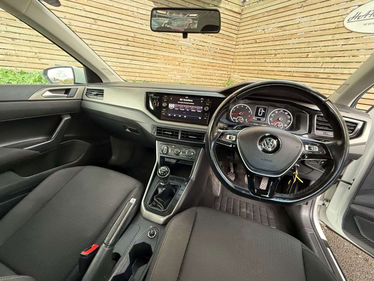 2019 VOLKSWAGEN POLO 2019 VOLKSWAGEN POLO