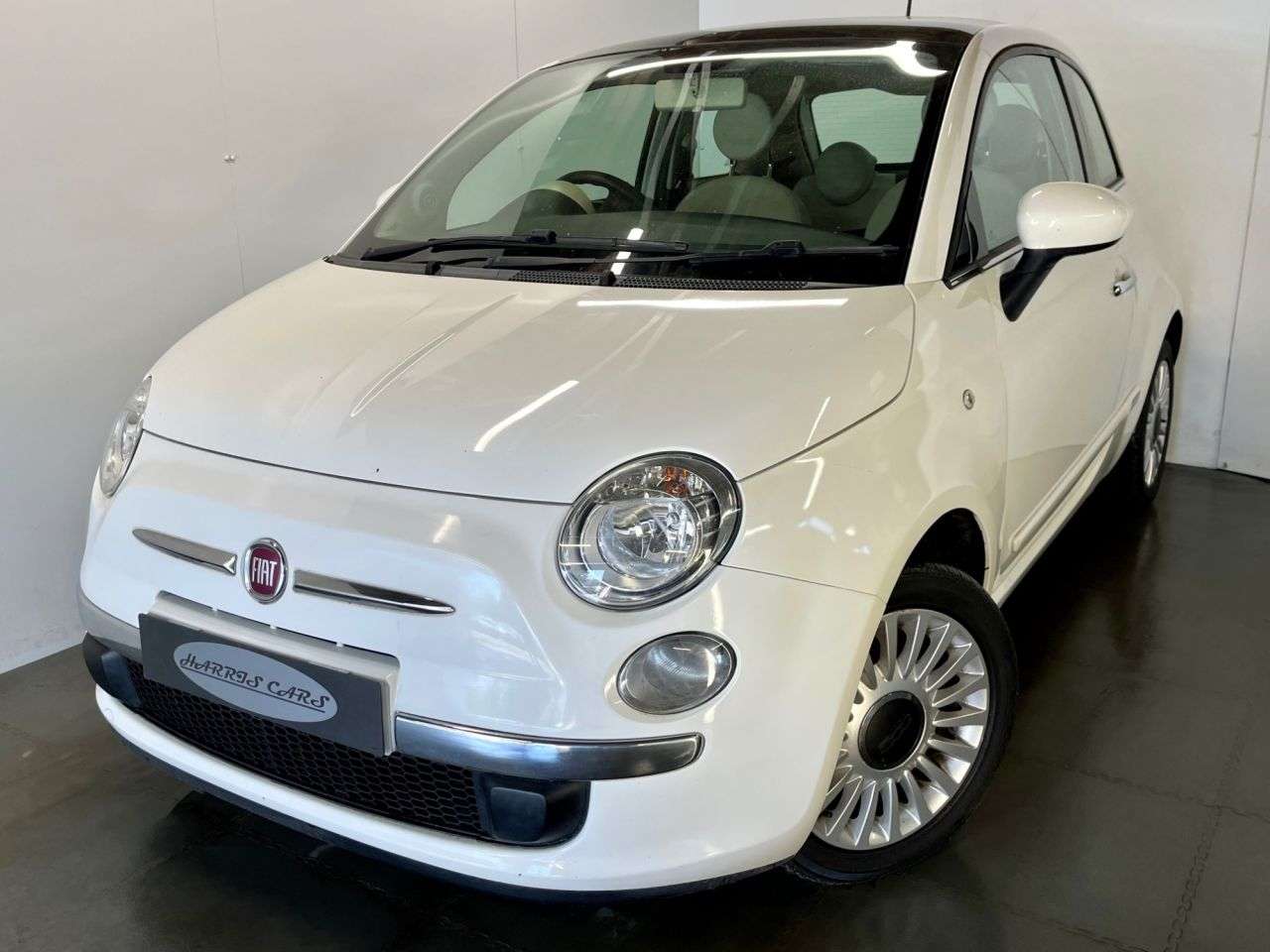 A 2014 FIAT 500 1.2 Lounge Hatchback 3dr Petrol Manual Euro 6 (s/s) (69 bhp) 12 MONTHS AA, A 2014 FIAT 500 1.2 Lounge Hatchback 3dr Petrol Manual Euro 6 (s/s) (69 bhp) 12 MONTHS AA,