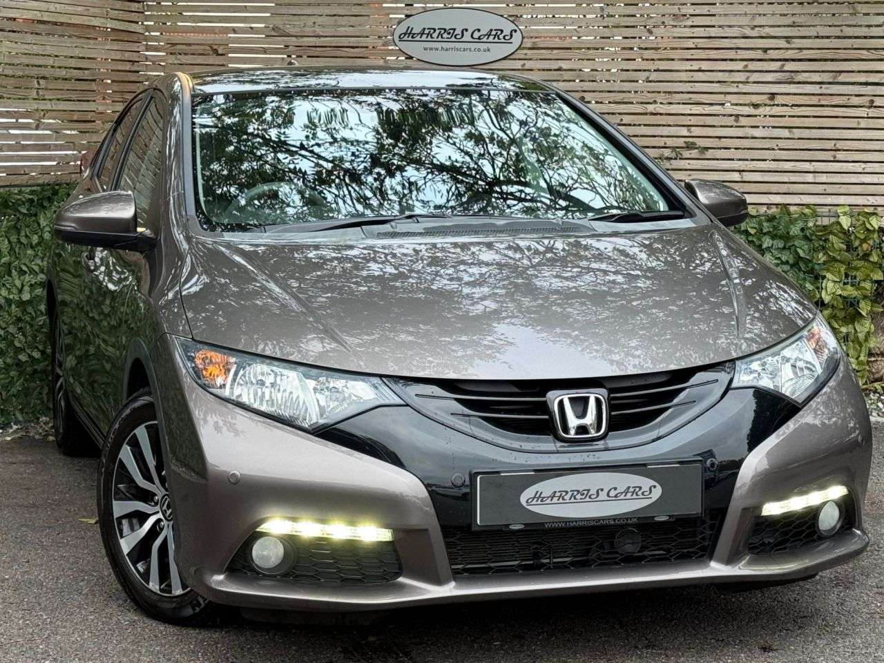 A 2014 HONDA CIVIC 1.6 i-DTEC SR Hatchback 5dr Diesel Manual Euro 5 (s/s) (120 ps) 12 MONTHS A A 2014 HONDA CIVIC 1.6 i-DTEC SR Hatchback 5dr Diesel Manual Euro 5 (s/s) (120 ps) 12 MONTHS A