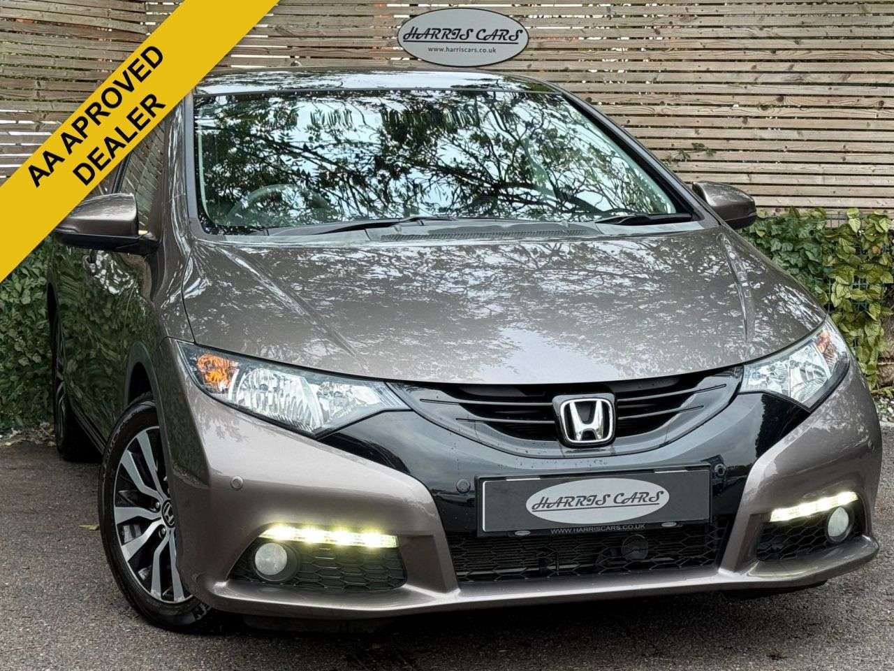 A 2014 HONDA CIVIC 1.6 i-DTEC SR Hatchback 5dr Diesel Manual Euro 5 (s/s) (120 ps) 12 MONTHS A A 2014 HONDA CIVIC 1.6 i-DTEC SR Hatchback 5dr Diesel Manual Euro 5 (s/s) (120 ps) 12 MONTHS A