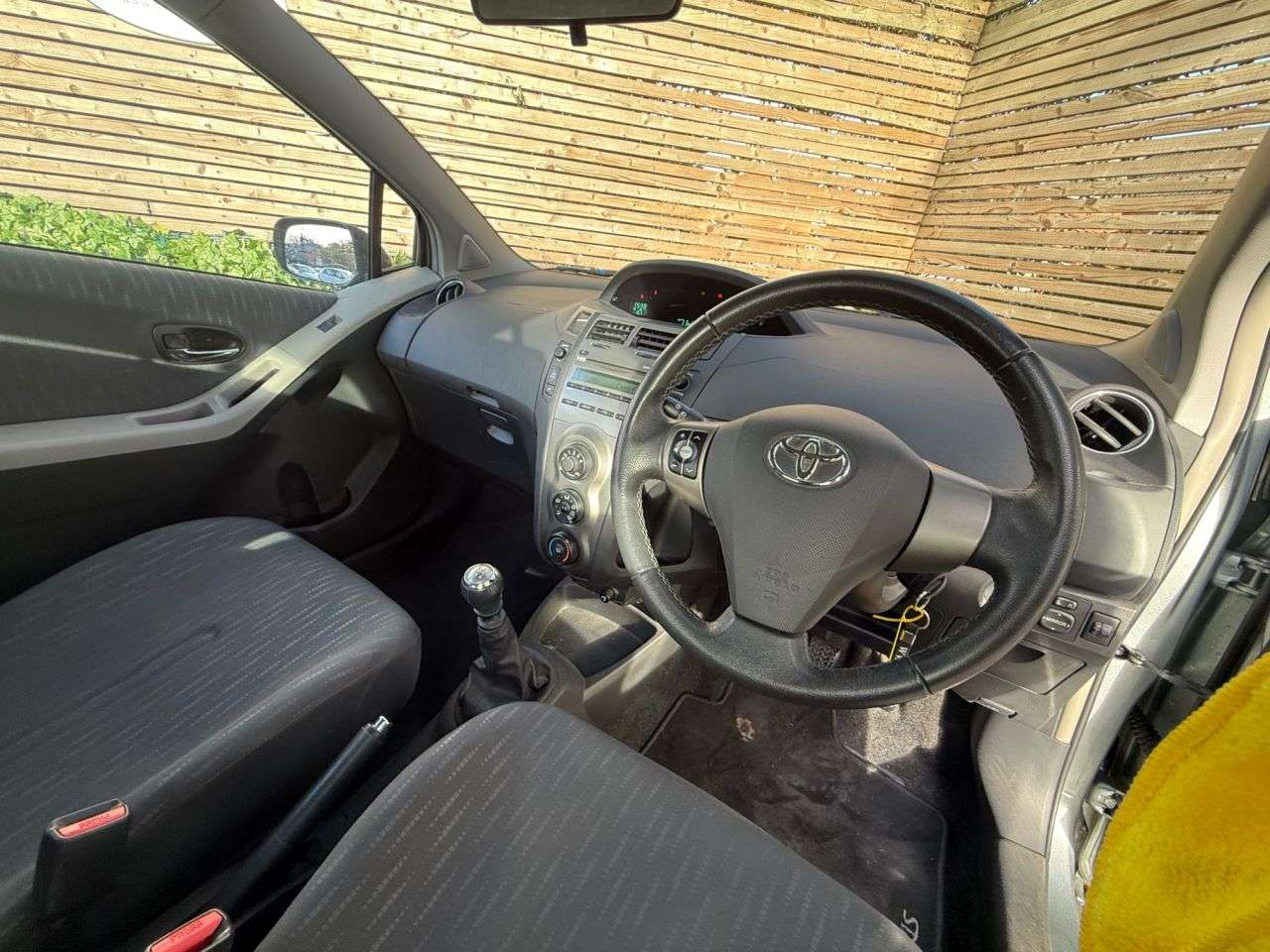 2009 TOYOTA YARIS 2009 TOYOTA YARIS