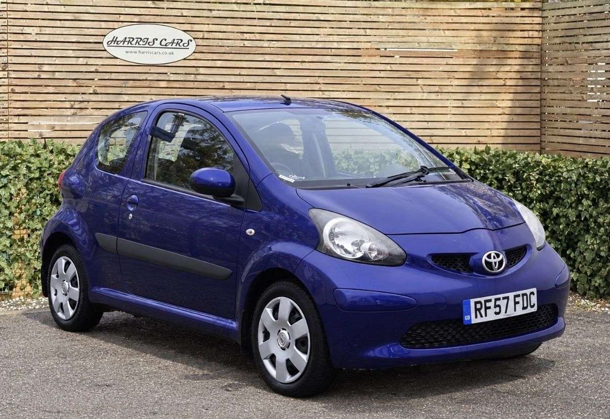 A 2007 TOYOTA AYGO 1.0 VVT-i Blue Hatchback 3dr Petrol MultiMode Euro 4 (67 bhp) 12 MONTHS AA, A 2007 TOYOTA AYGO 1.0 VVT-i Blue Hatchback 3dr Petrol MultiMode Euro 4 (67 bhp) 12 MONTHS AA,
