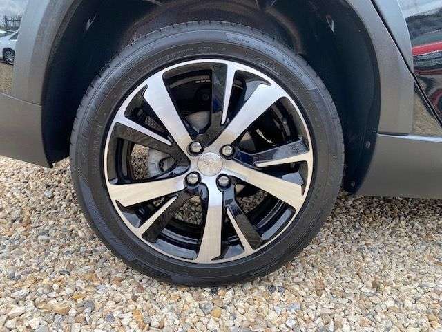 2018 PEUGEOT 2008 2018 PEUGEOT 2008