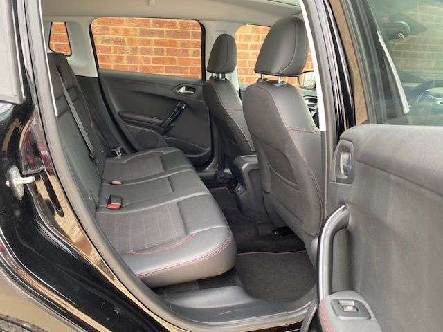 2018 PEUGEOT 2008 2018 PEUGEOT 2008