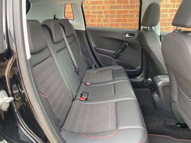 2018 PEUGEOT 2008 2018 PEUGEOT 2008