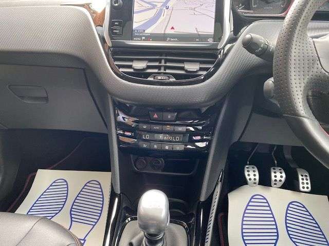 2018 PEUGEOT 2008 2018 PEUGEOT 2008