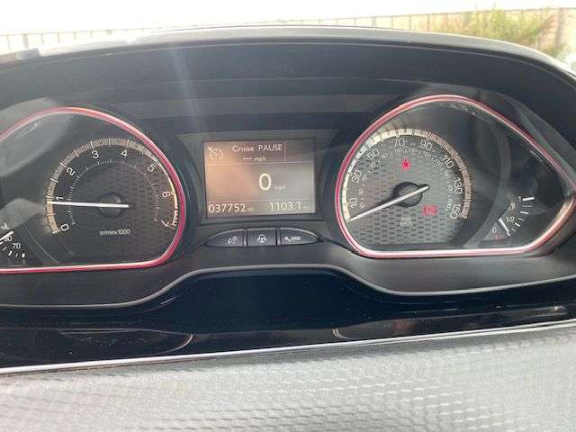 2018 PEUGEOT 2008 2018 PEUGEOT 2008