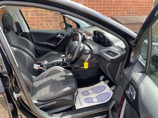 2018 PEUGEOT 2008 2018 PEUGEOT 2008