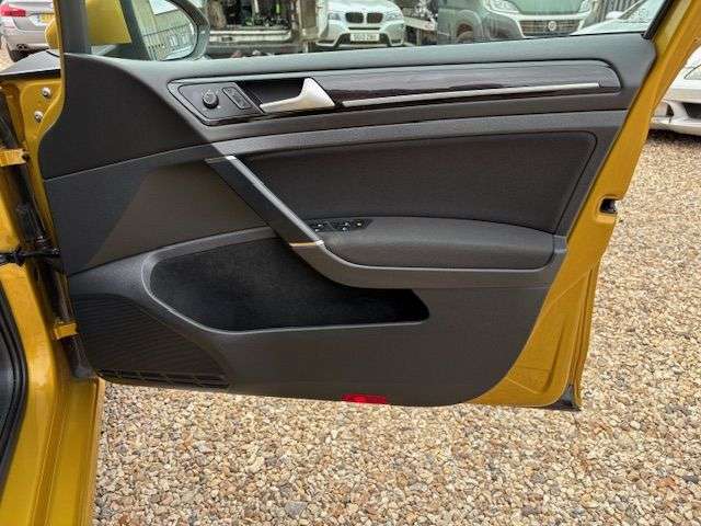 2018 VOLKSWAGEN GOLF 2018 VOLKSWAGEN GOLF