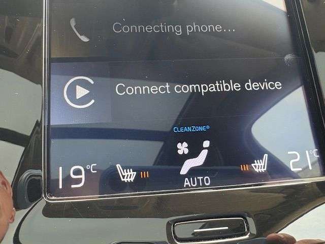 2019 VOLVO XC40 2019 VOLVO XC40