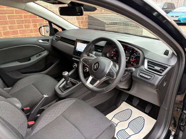2022 RENAULT CLIO 2022 RENAULT CLIO