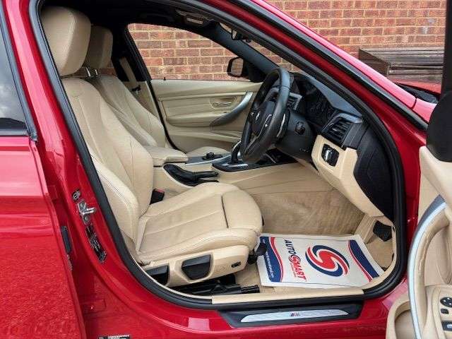 A 2012 BMW 3 SERIES 3.0 330d M Sport Touring 5dr Diesel Auto Euro 5 (s/s) (258 ps) A 2012 BMW 3 SERIES 3.0 330d M Sport Touring 5dr Diesel Auto Euro 5 (s/s) (258 ps)