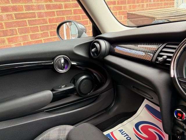 2018 MINI HATCH 2018 MINI HATCH