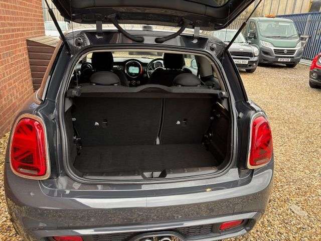 2018 MINI HATCH 2018 MINI HATCH