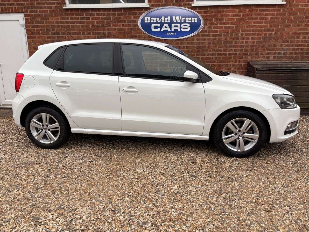 A 2016 VOLKSWAGEN POLO 1.2 TSI BlueMotion Tech Match Hatchback 5dr Petrol DSG Euro 6 (s/s) (90 ps) A 2016 VOLKSWAGEN POLO 1.2 TSI BlueMotion Tech Match Hatchback 5dr Petrol DSG Euro 6 (s/s) (90 ps)