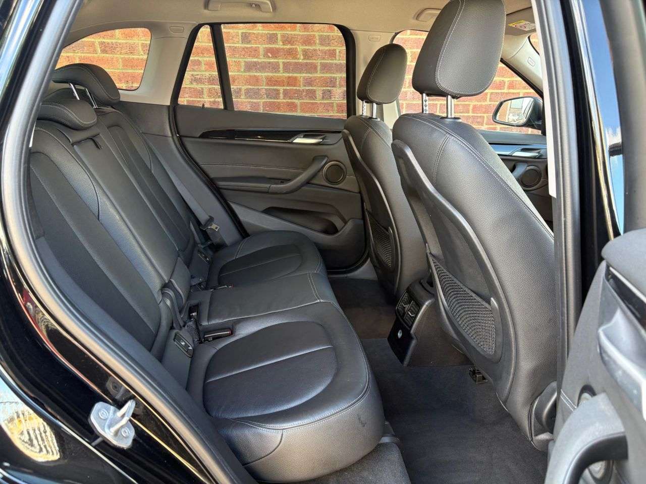 A 2016 BMW X1 2.0 20i xLine SUV 5dr Petrol Auto xDrive Euro 6 (s/s) (192 ps) A 2016 BMW X1 2.0 20i xLine SUV 5dr Petrol Auto xDrive Euro 6 (s/s) (192 ps)