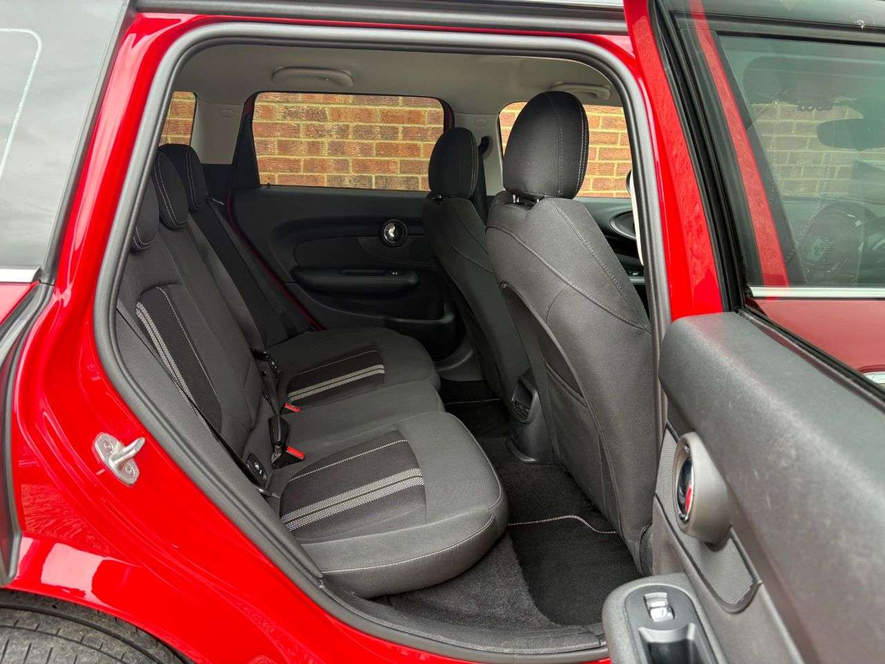 2020 MINI CLUBMAN 2020 MINI CLUBMAN