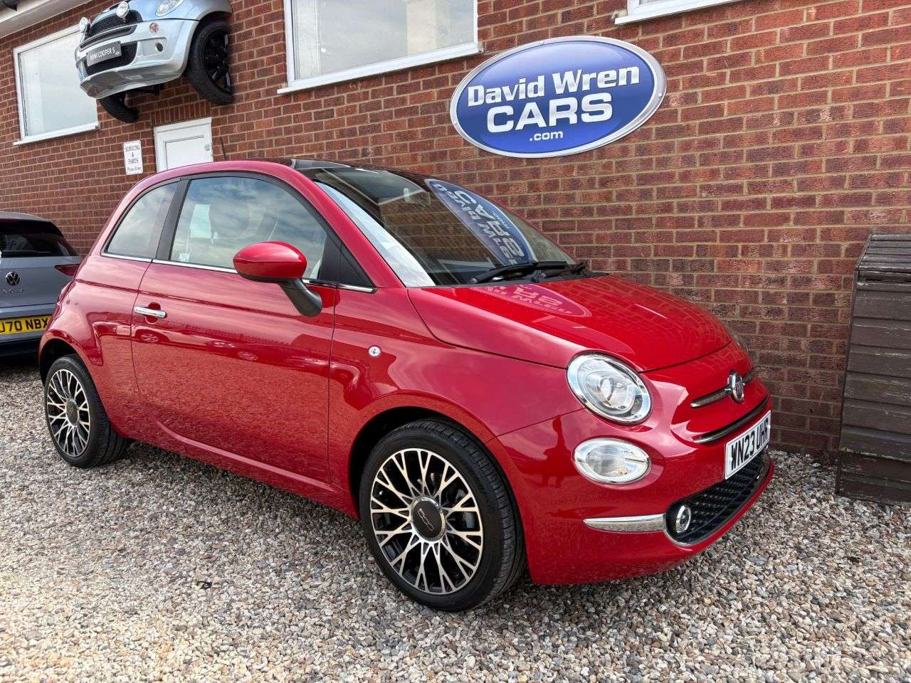 A 2023 FIAT 500 1.0 MHEV Hatchback 3dr Petrol Manual Euro 6 (s/s) (70 bhp) A 2023 FIAT 500 1.0 MHEV Hatchback 3dr Petrol Manual Euro 6 (s/s) (70 bhp)