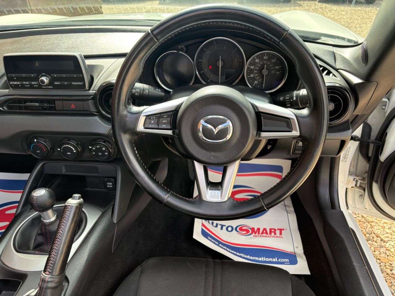 2017 MAZDA MX-5 2017 MAZDA MX-5