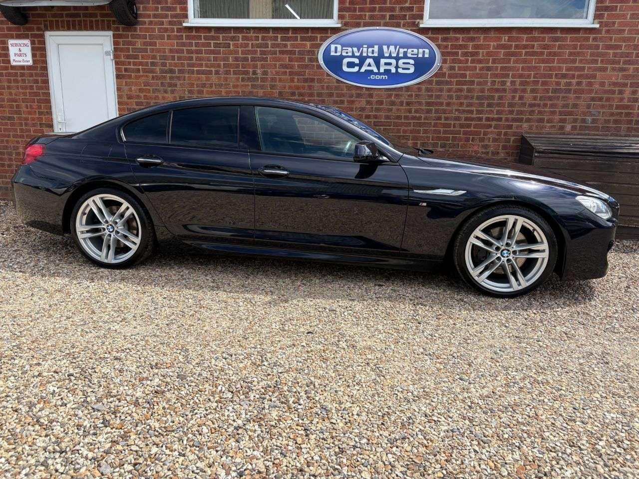 A 2013 BMW 6 SERIES GRAN COUPE 3.0 640d M Sport Saloon 4dr Diesel Auto Euro 5 (s/s) (313 ps) A 2013 BMW 6 SERIES GRAN COUPE 3.0 640d M Sport Saloon 4dr Diesel Auto Euro 5 (s/s) (313 ps)