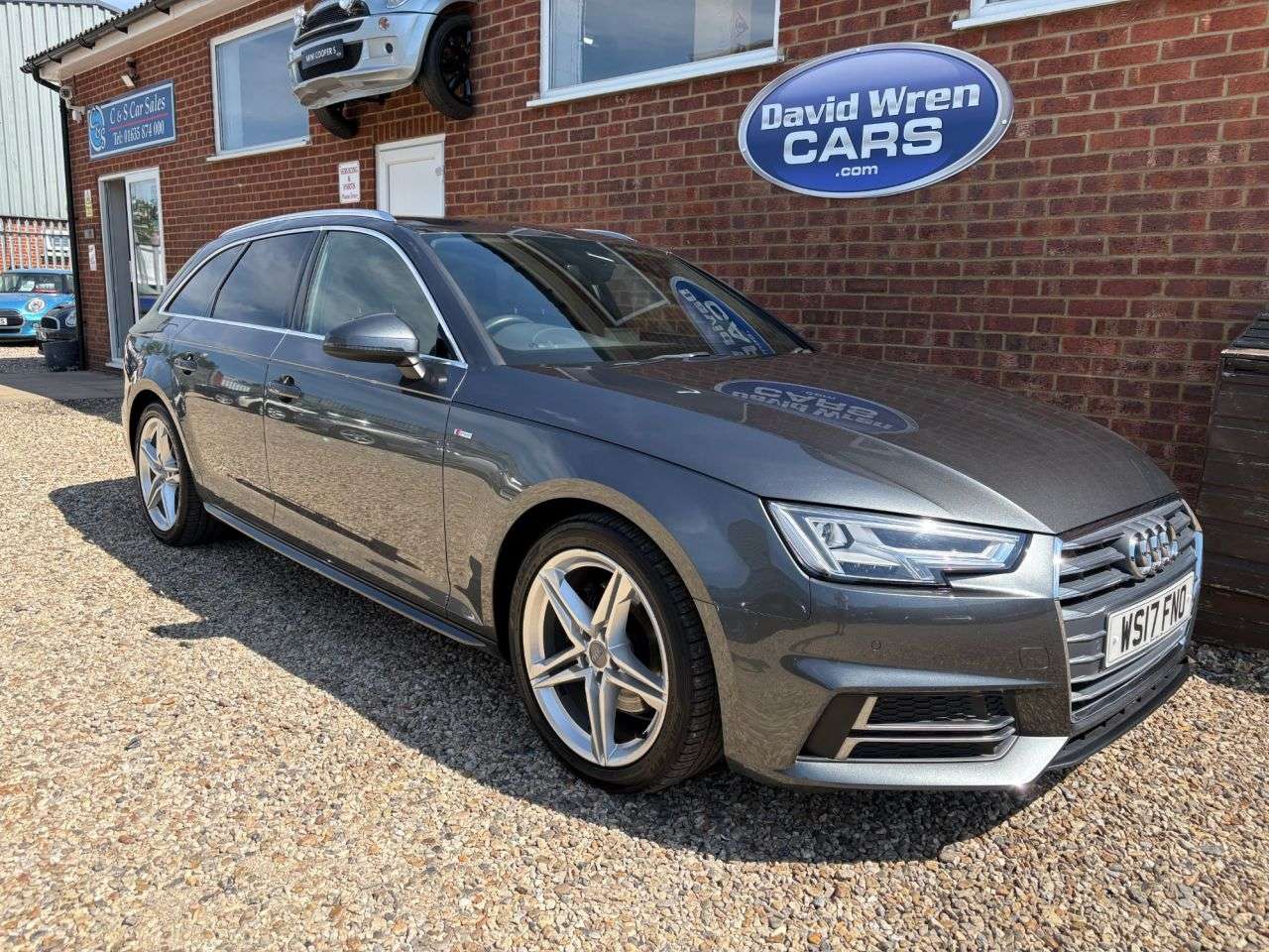 A 2017 AUDI A4 AVANT 2.0 TFSI S line Estate 5dr Petrol S Tronic Euro 6 (s/s) (190 ps) A 2017 AUDI A4 AVANT 2.0 TFSI S line Estate 5dr Petrol S Tronic Euro 6 (s/s) (190 ps)